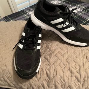 Mens adidas golf shoes. Worn ONCE for 9 holes.